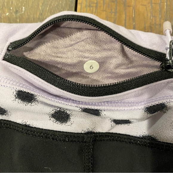 Lululemon Run: Inspire Crop II Lilac / High Noon Dot Lilac leggings 6 - Picture 6 of 6
